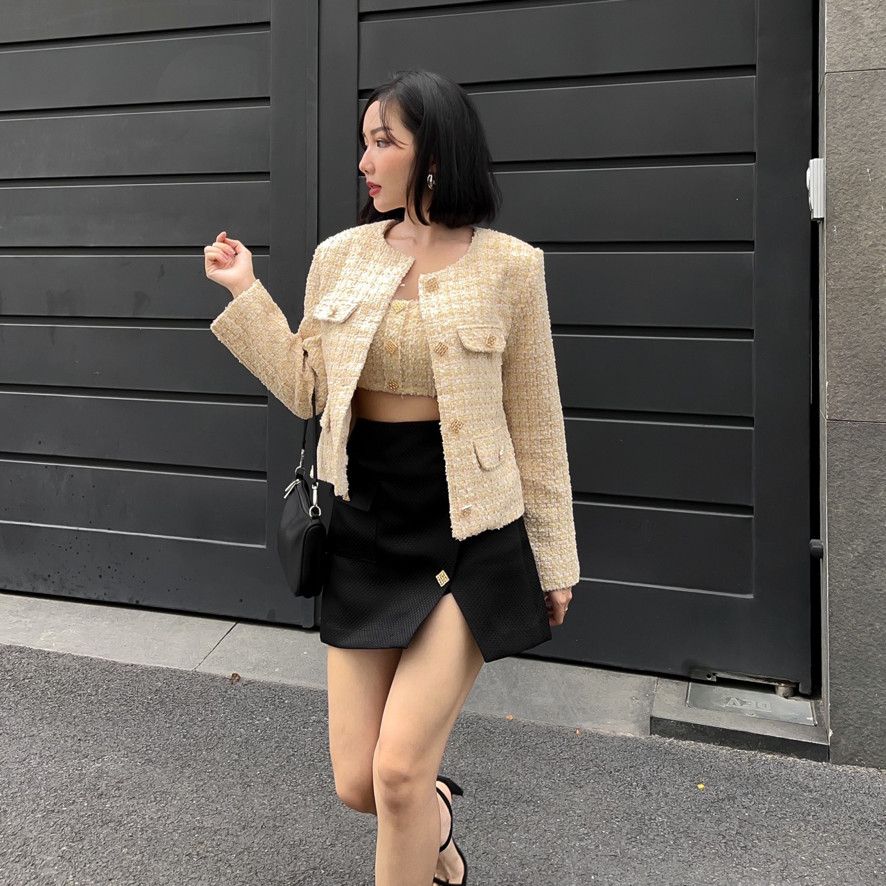 COCO SIN - Váy Đen Phối Túi Đính Nút Gold