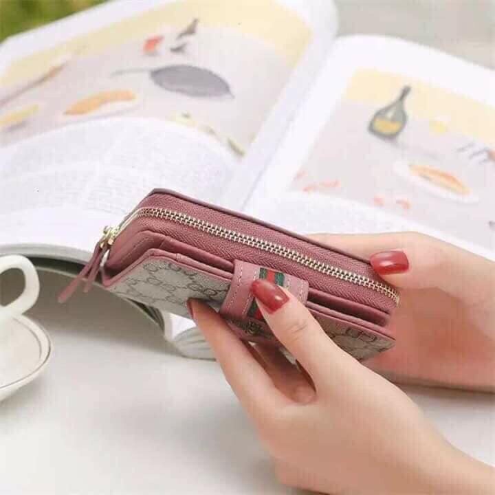 Ví da con ong phong câch trẻ chung
