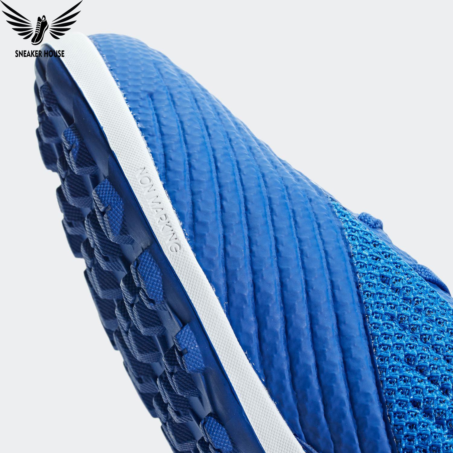 Giày đá bóng sân cỏ nhân tạo Adidas Predator BB9084