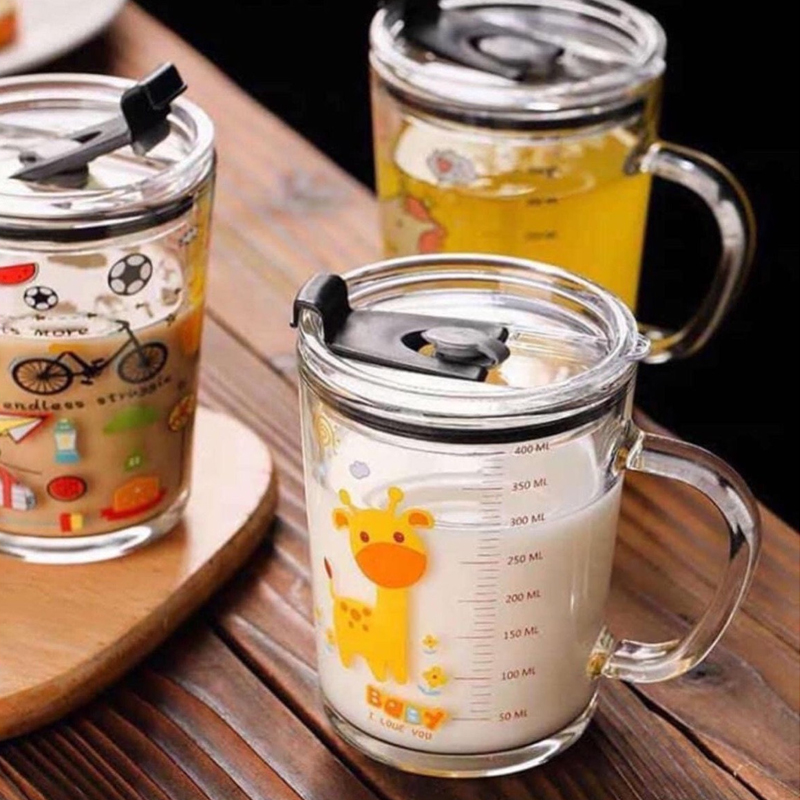 Ly thuỷ tinh chia vạch 400ml [ CHỊU NHIỆT,  ĐONG SỮA, CÓ ỐNG HÚT, NẮP ĐẬY KÍN ]