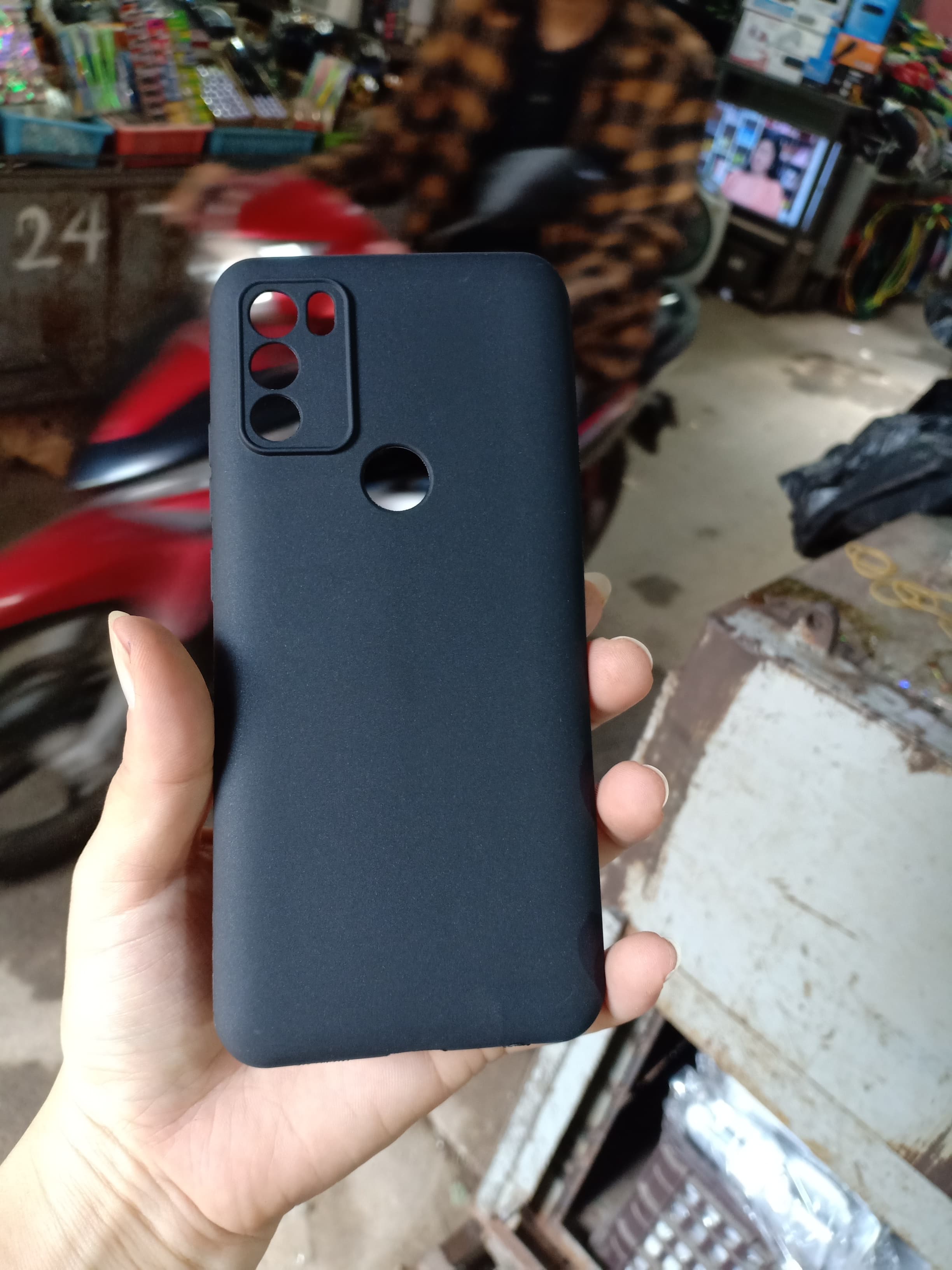 Ốp lưng Vsmart Star 5 silicone dẻo màu đen