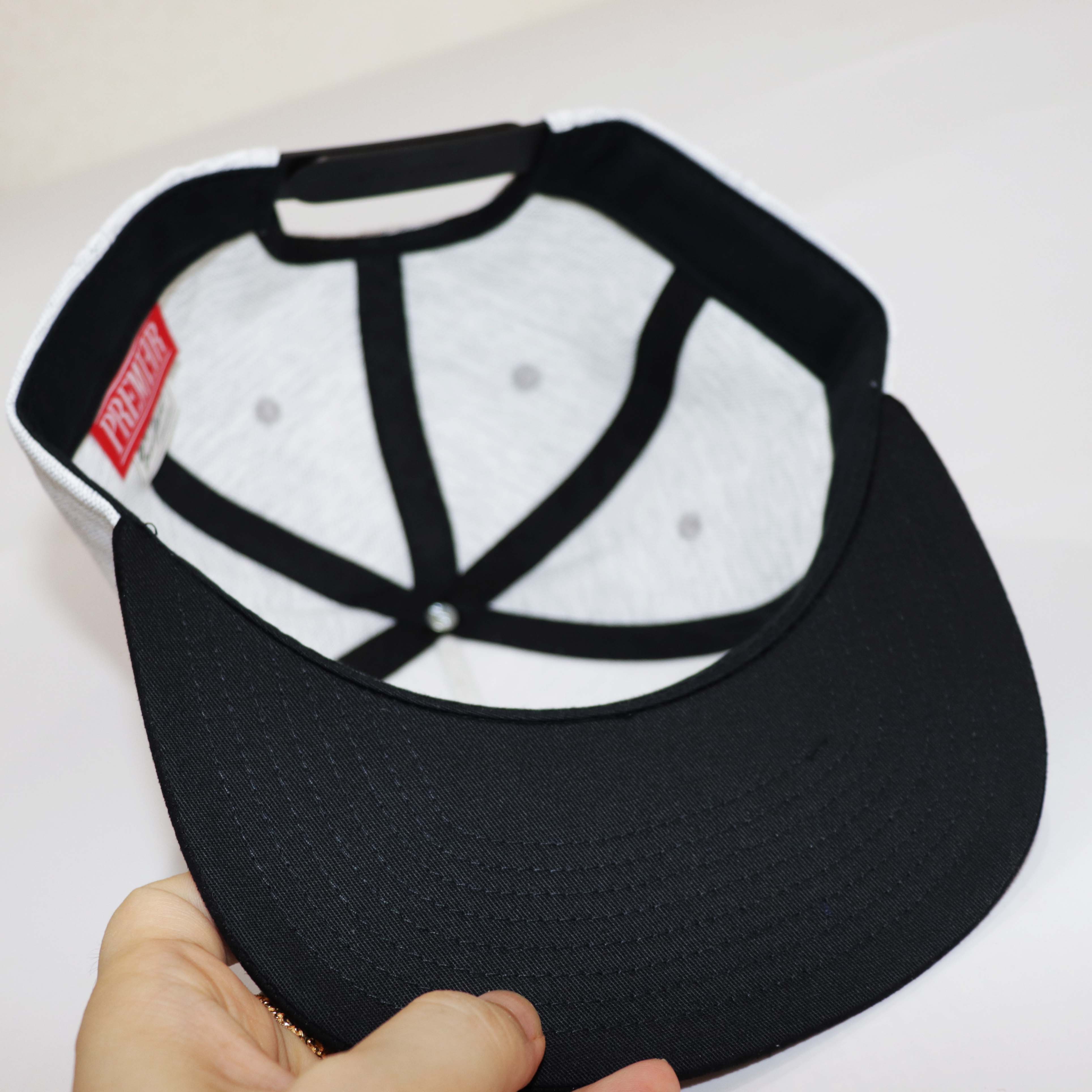 Nón Snapback NHS FW001 Mặc Kệ Người Khác Nghĩ Gì Silver .