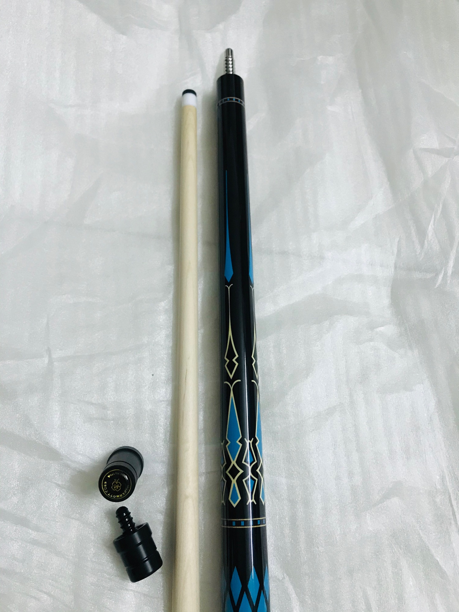 Cơ bida Mcdermott líp tặng kèm combo