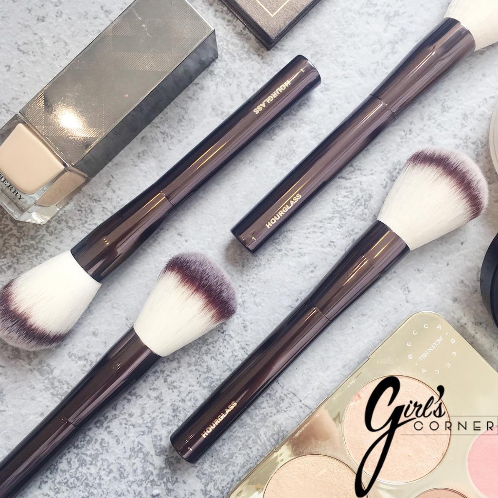 Cọ phủ phấn Hourglass Powder N.1