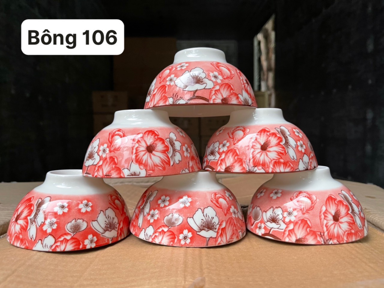 Bát sứ chiếc in hoa
