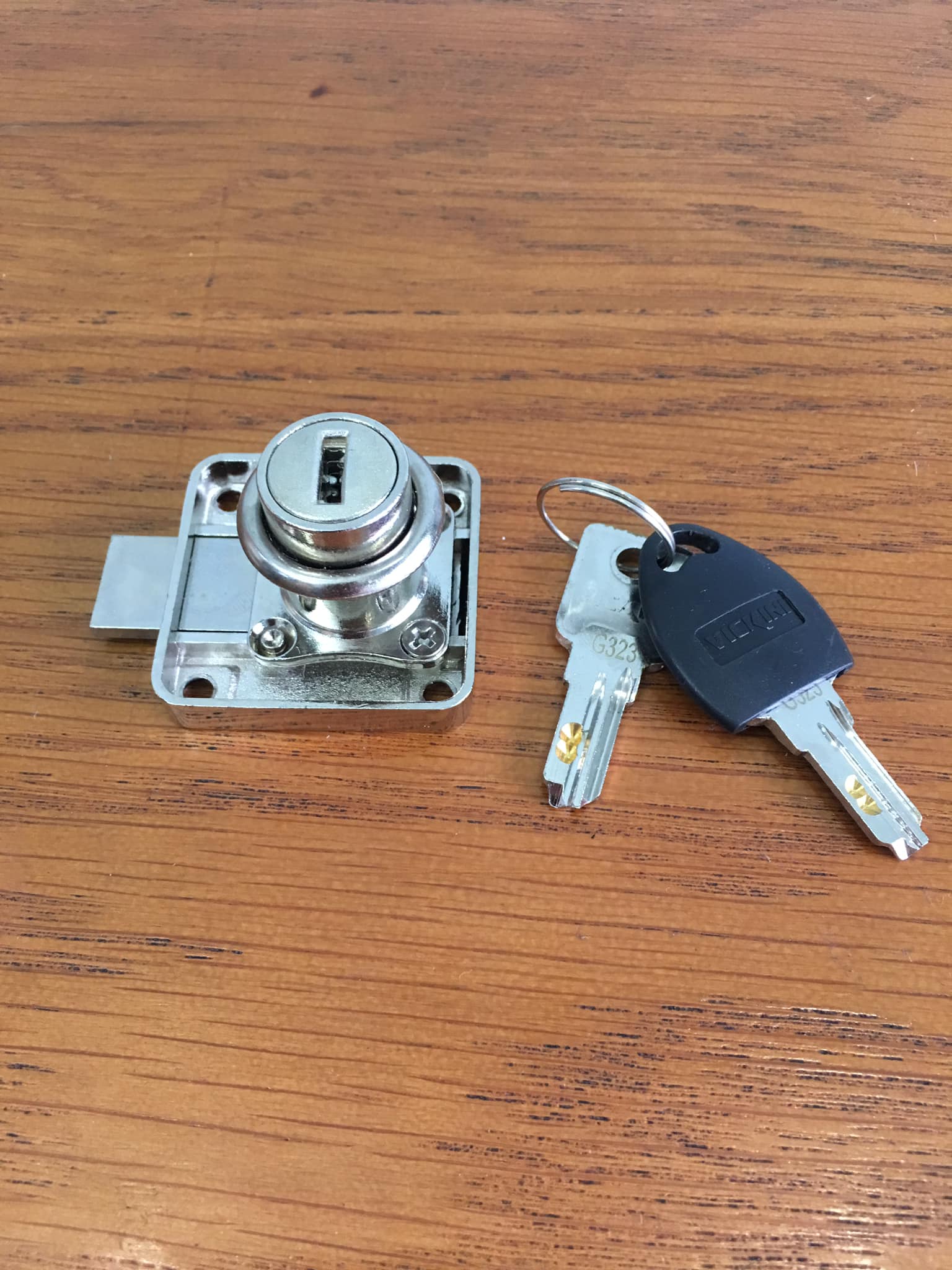 [HCM]Khóa tủ vuông VICKINI 22MM