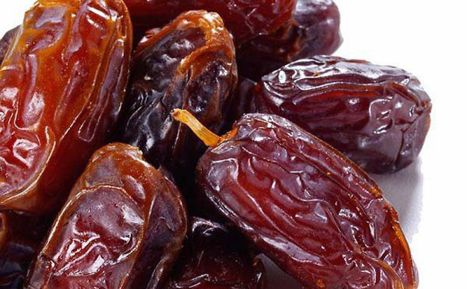CÂY GIỐNG CHÀ LÀ LÙN TRUNG ĐÔNG
