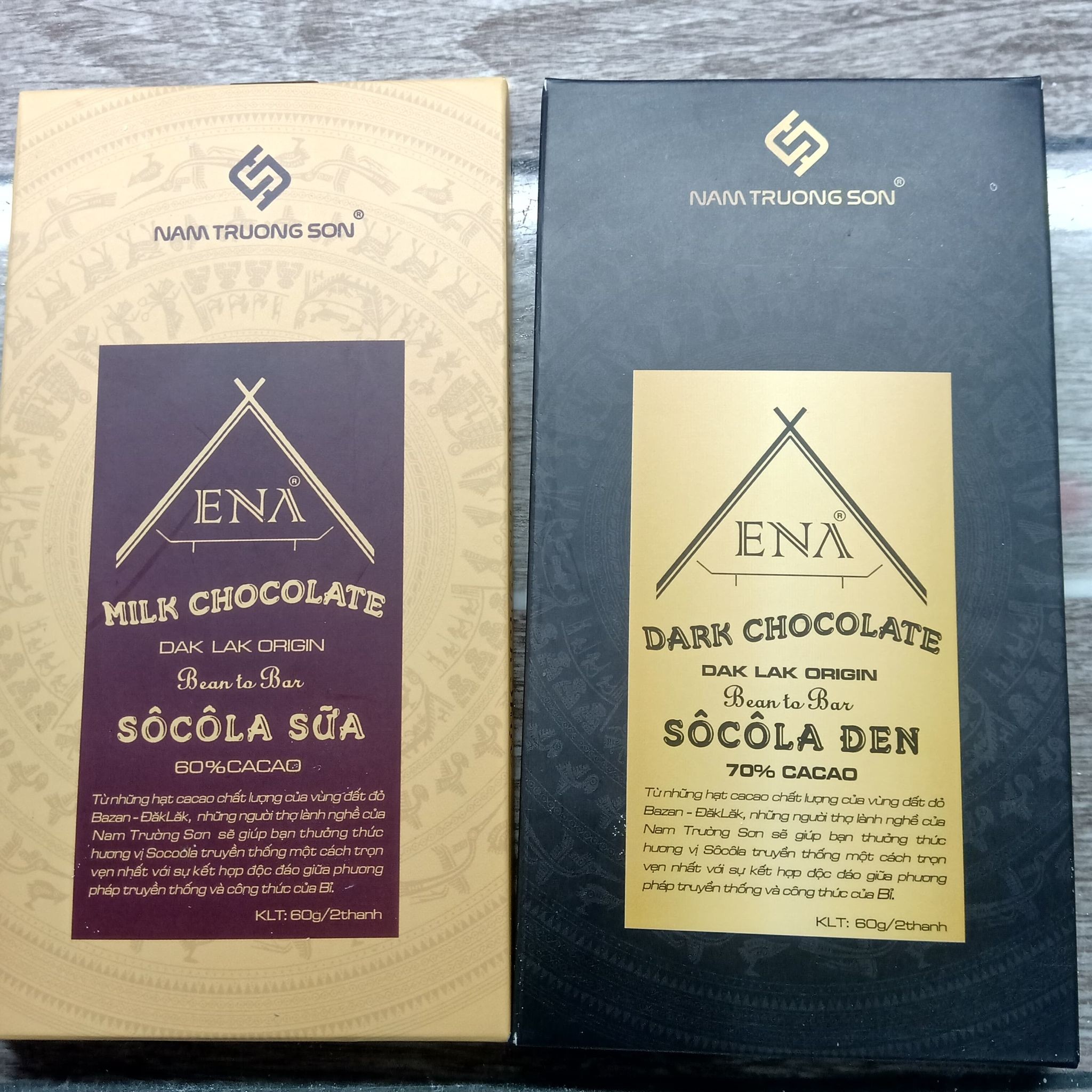 Socola ena 1hộp 2 thanh nam trường sơn .