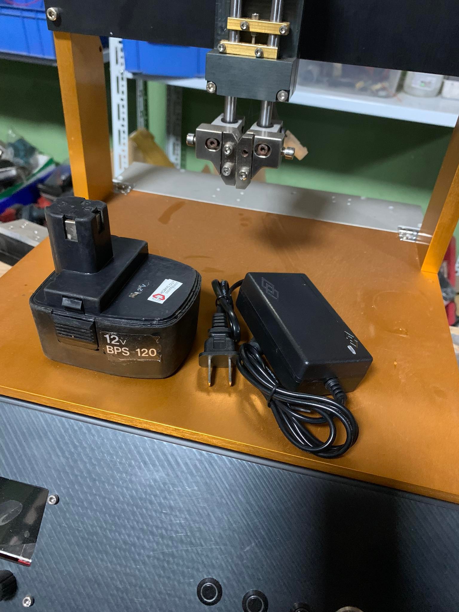 (BH) Pin Đóng Black decker và dewalt 12v 4ah