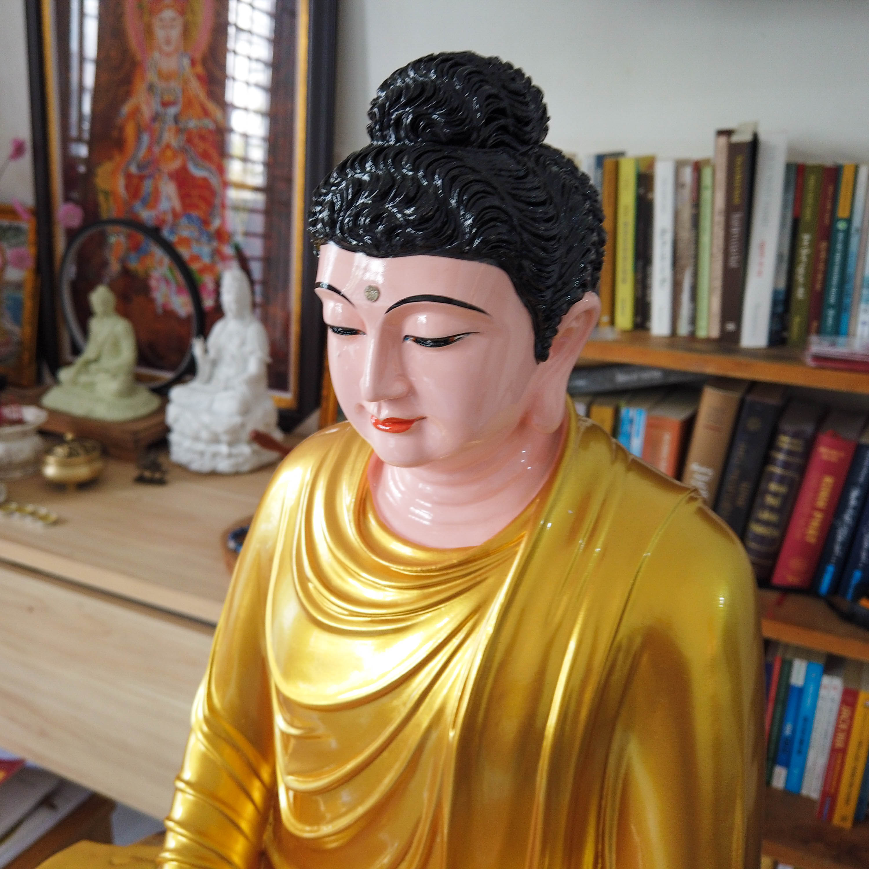 Tượng Phật Bổn Sư Thích Ca ngồi trên đá 48cm