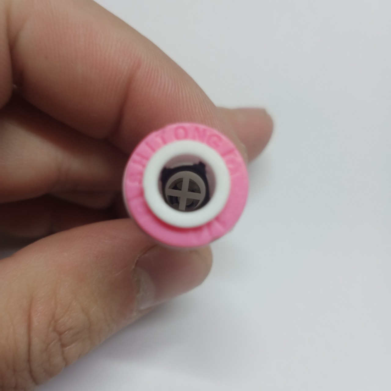 Cút thẳng nối nhanh 2 đầu phi 6mm có van 1 chiều