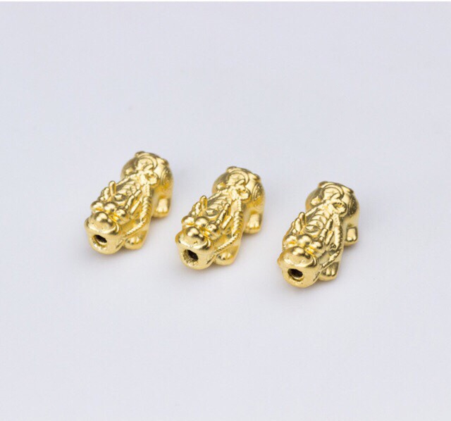 Phụ kiện Charm Tỳ Hưu (Bạc Mạ Vàng) dùng xỏ Vòng Đá Phong Thủy
