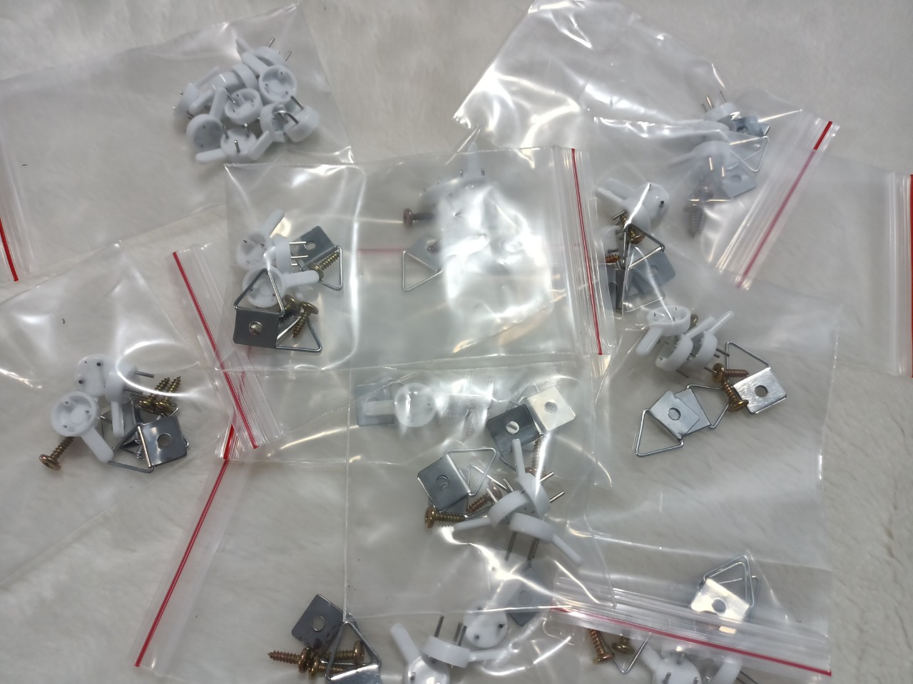 combo đinh 3 chân+khoen treo tranh(3 bộ)