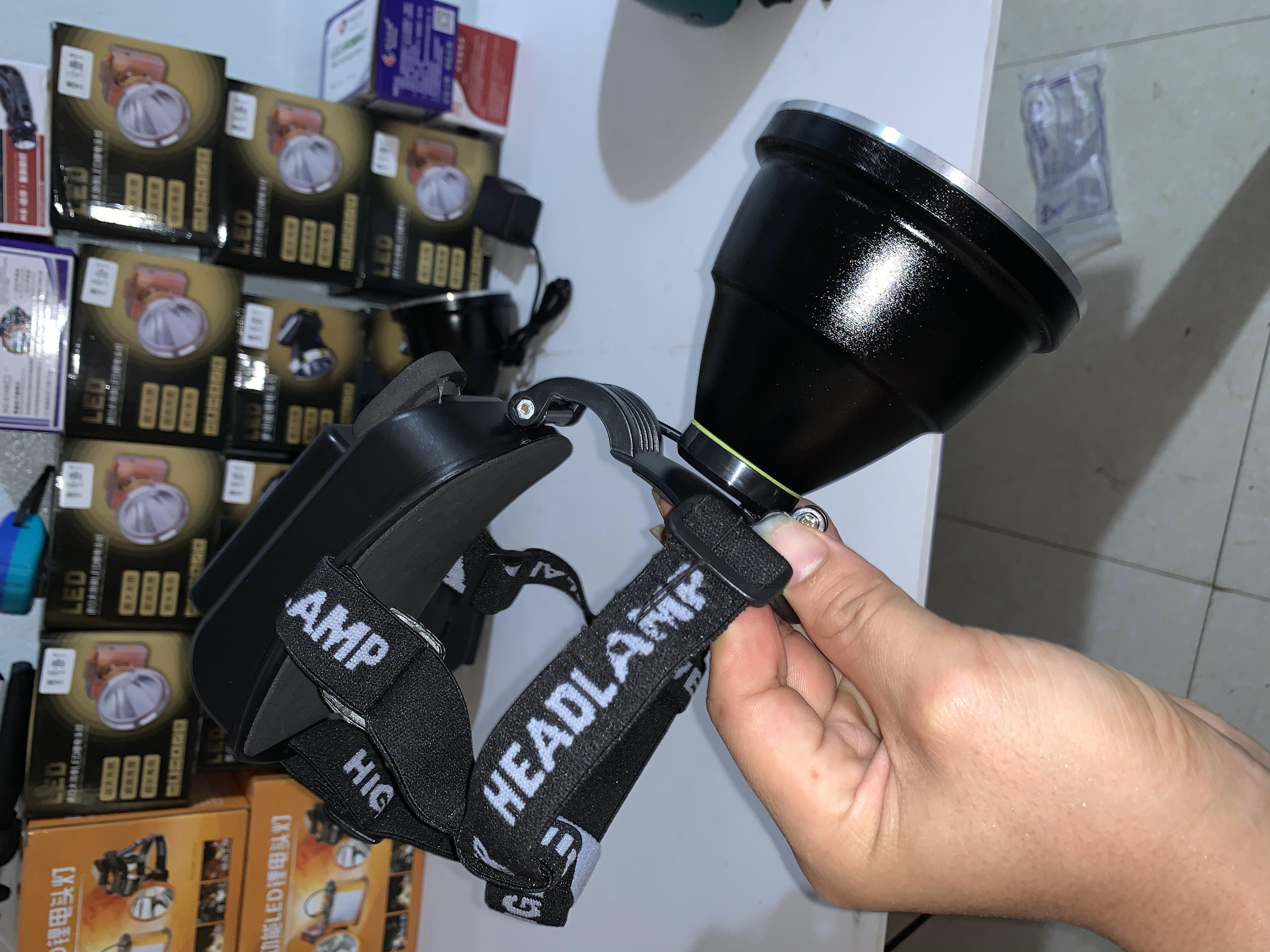 ĐÈN PIN ĐỘI ĐẦU SIÊU SÁNG PIN KHỦNG T3065