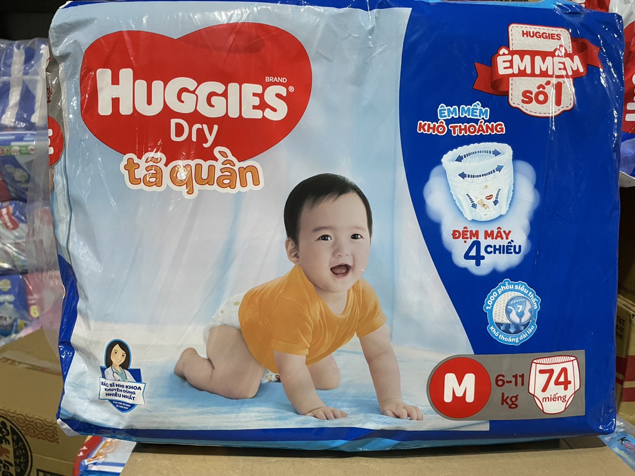 Tã quần Huggies cỡ M 74 miếng (6-11kg), date T3/24