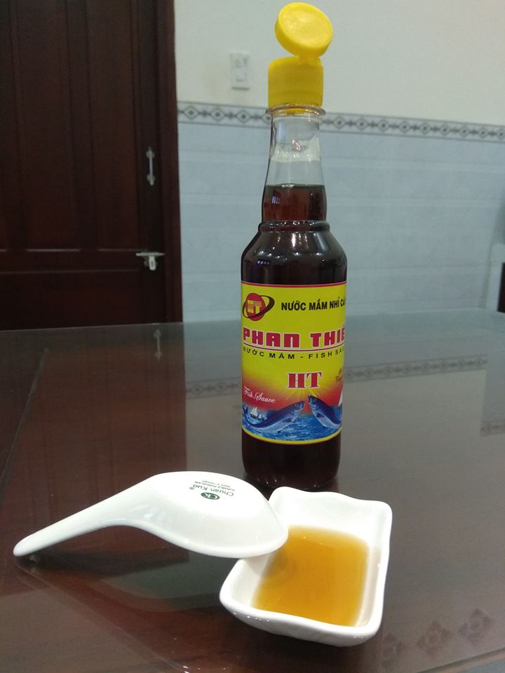 Combo 3 chai nước mắm nhỉ cá cơm Phan Thiết  thương hiệu HT 500ml