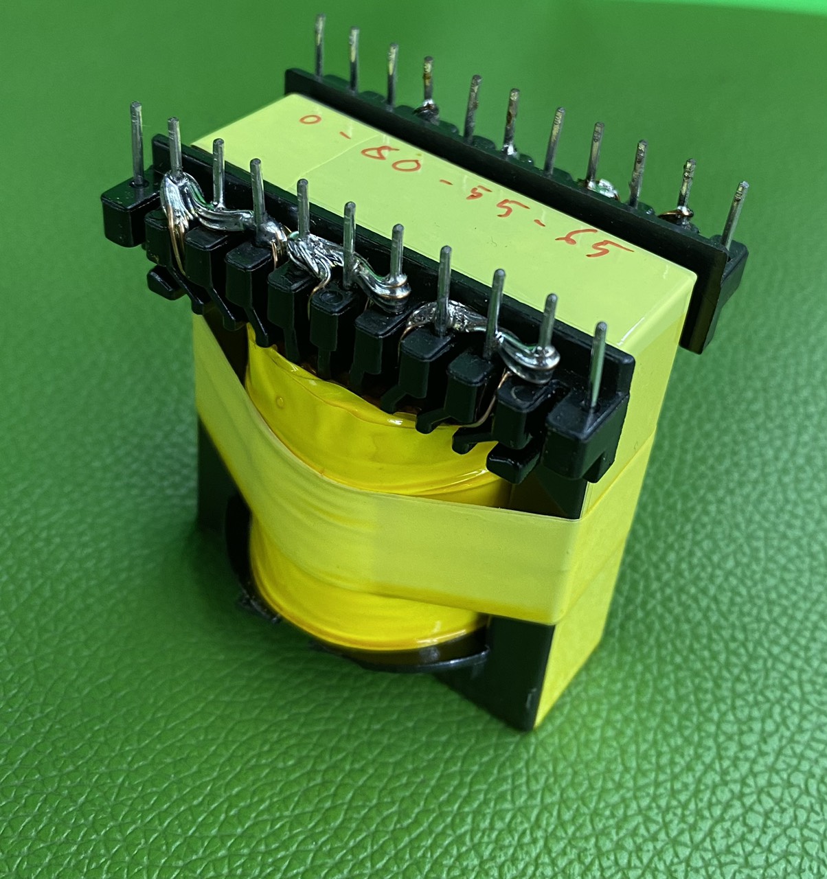 Biến áp xung E4917 tròn Quấn mới