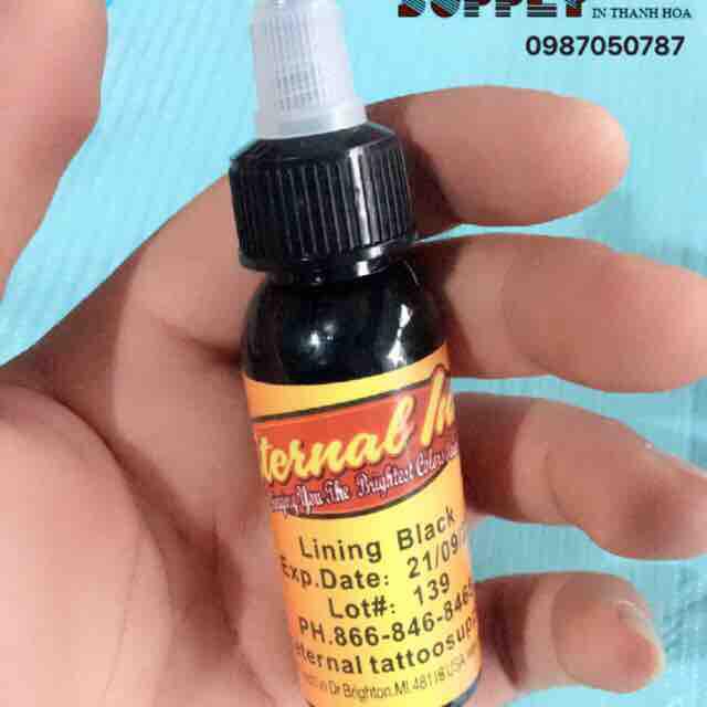 Mực xăm hình eternal black cho học viên.