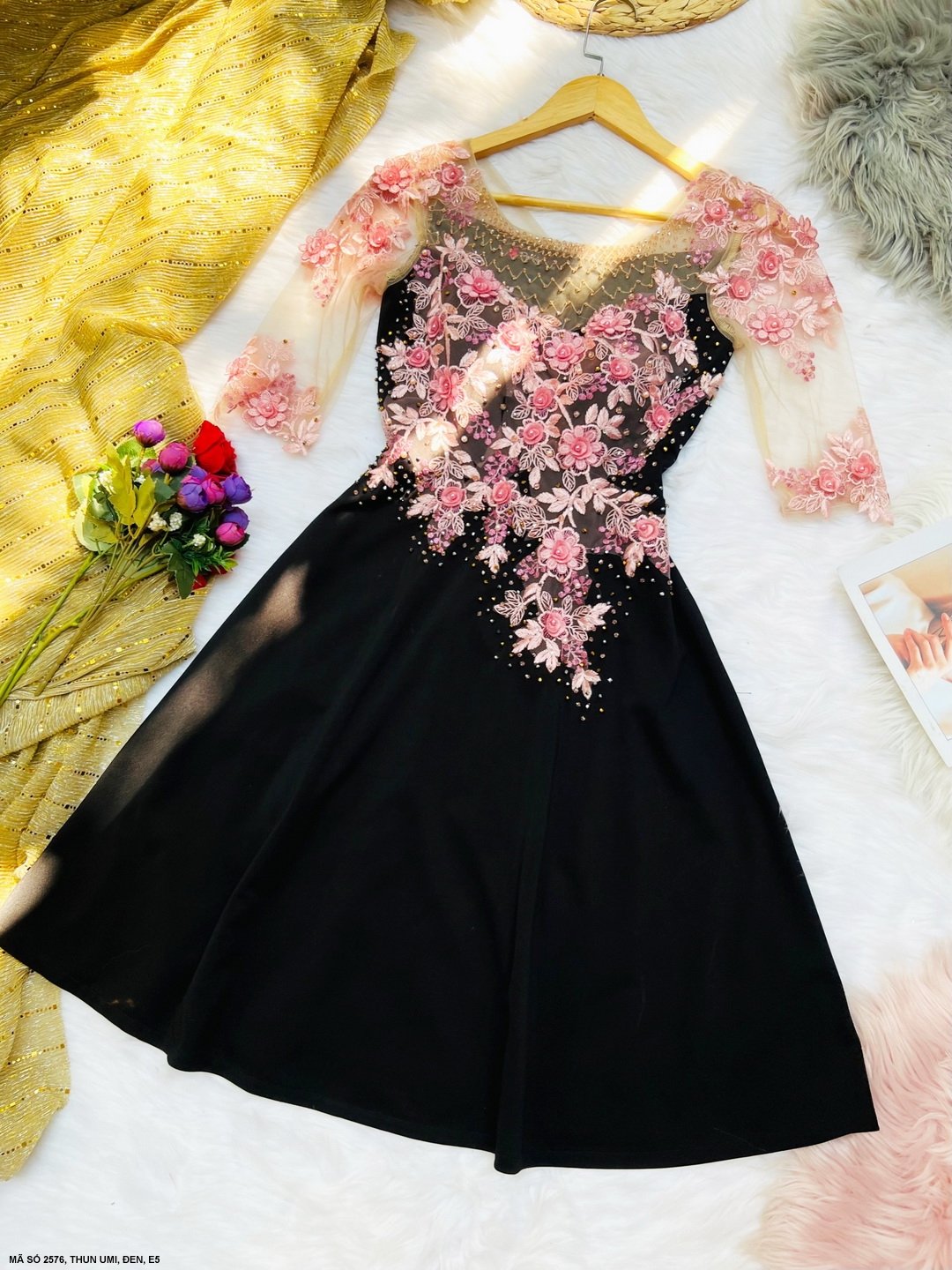 MyDu Shop | MS 2576 – Đầm Xòe Trung Niên Đắp Ren Thêu Hoa Tay phối lưới Kết Xoàn Sang Trọng