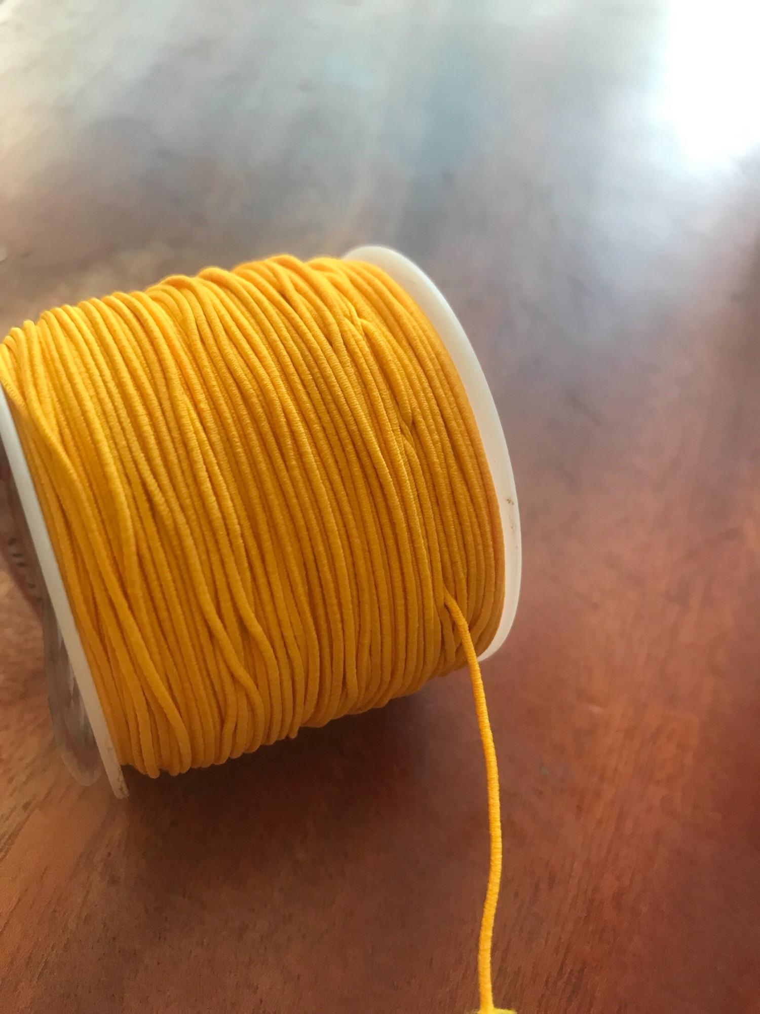 [HCM]DÂY THUN CO GIÃN TO 1MM MÀU VÀNG TƯƠI XỎ VÒNG GỖ 55K 1 CUỘN