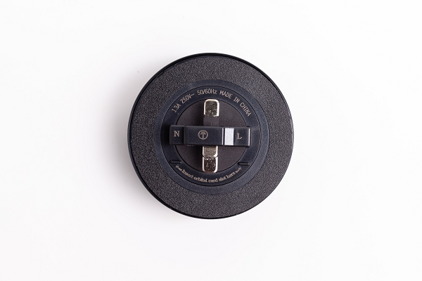 Ổ cắm điện thanh ray LG-R07B