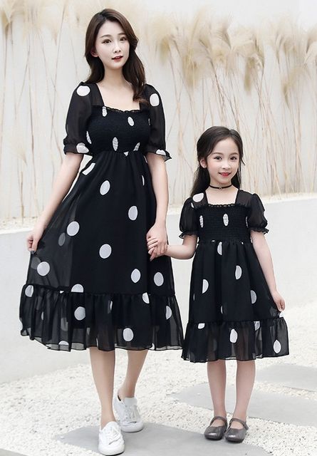 ẢNH SHOP CHỤP -Váy đôi mẹ và bé hè 2020 (chỉ còn váy mẹ)