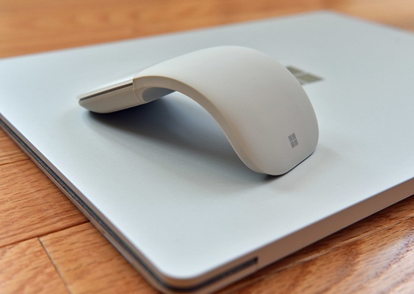 Chuột Microsoft Surface Arc Mouse Chính Hãng ( Bảo hành 12 tháng )