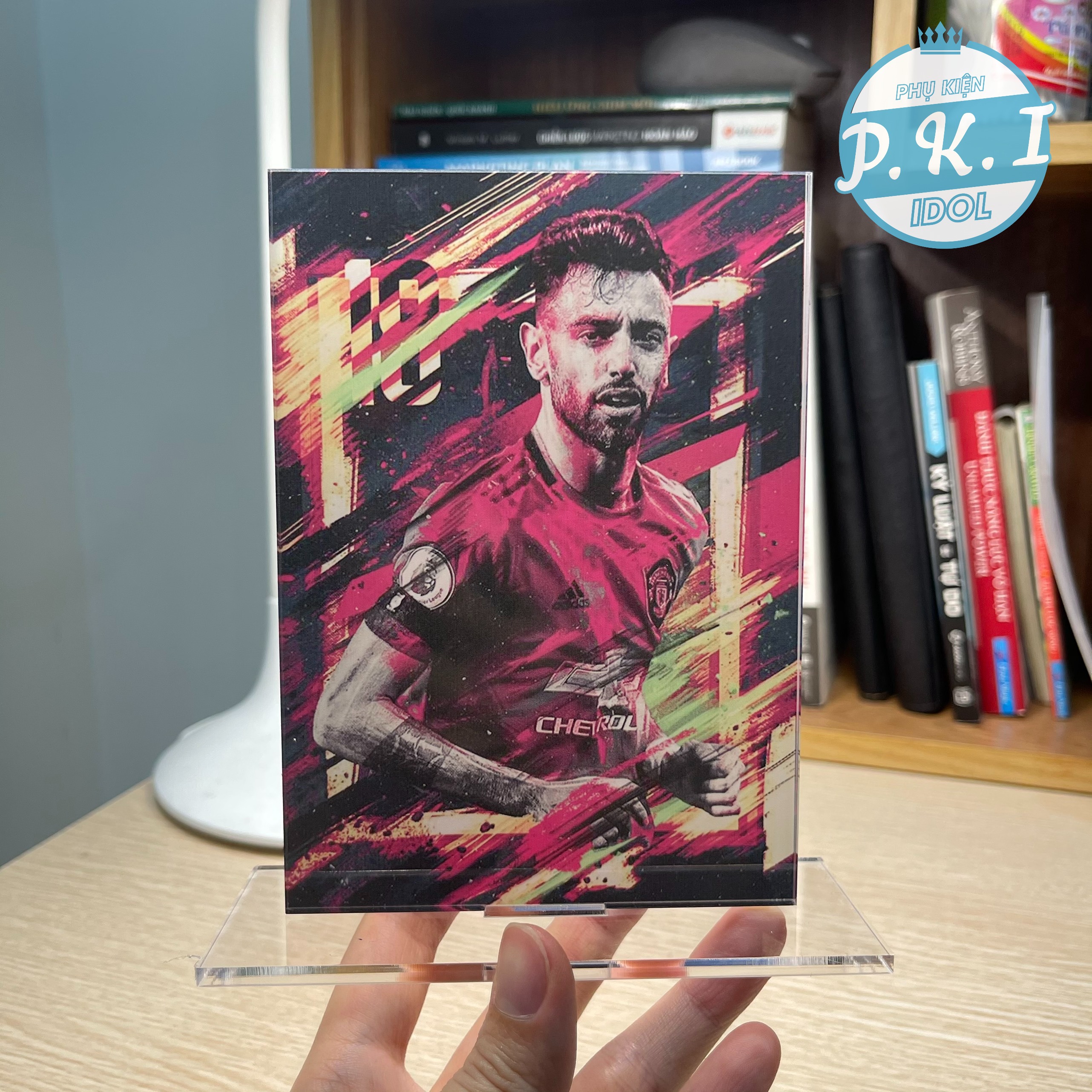 Standee Mica Để Bàn Cầu Thủ Bruno Fernandes