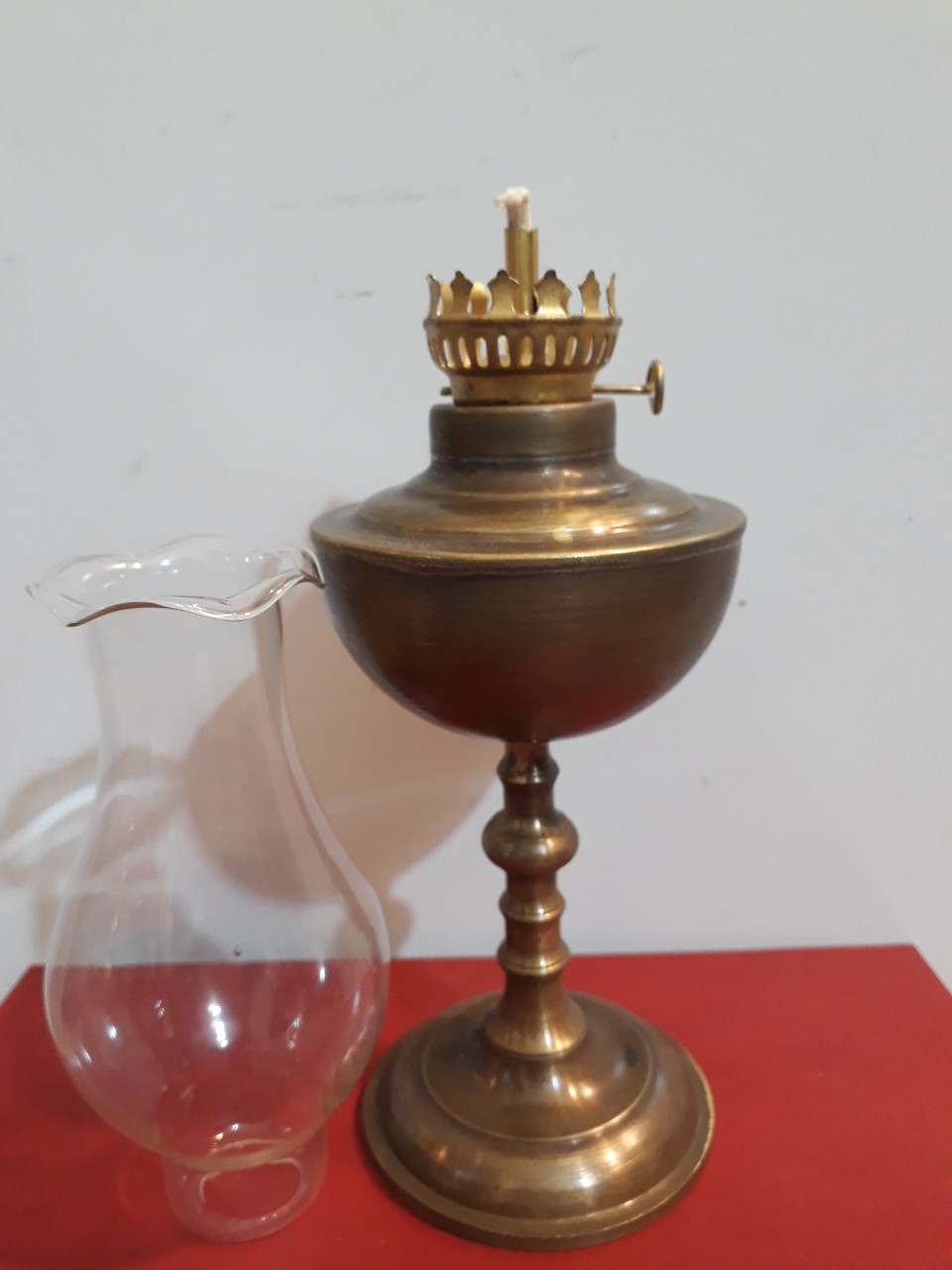 Đèn dầu bằng đồng cao cấp cao 28cm