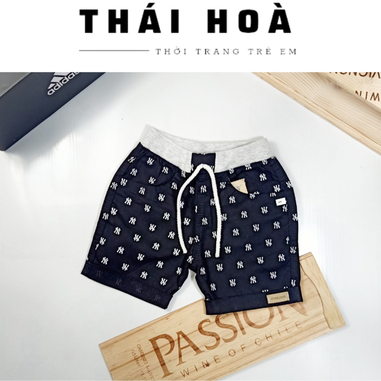 Quần kaki trắng đen cho bé trai 7-30kg
