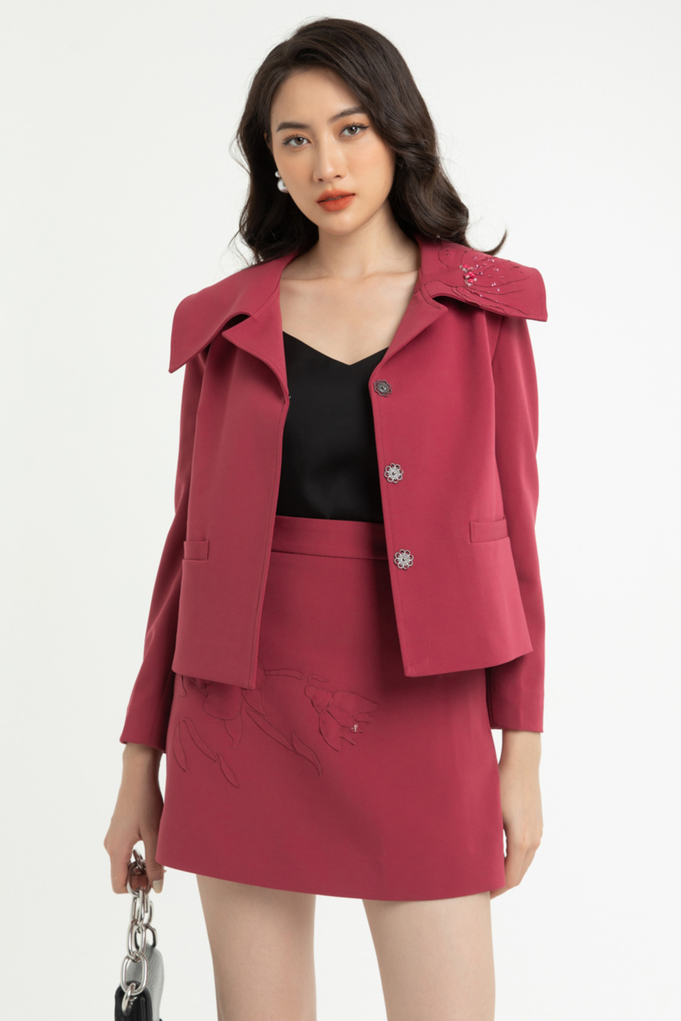 Áo khoác đính hoa nổi ivy moda ms 67b9163