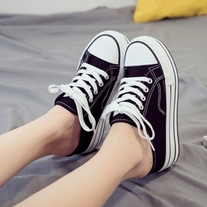 Sports Shoes with Padded Soles 7cm High S374
