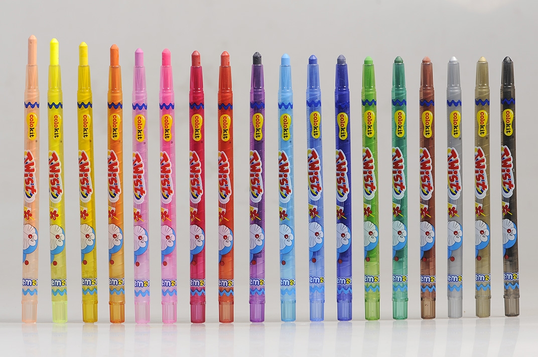 Sáp văn Doraemon Colokit 18 màu TCR-C05/DO