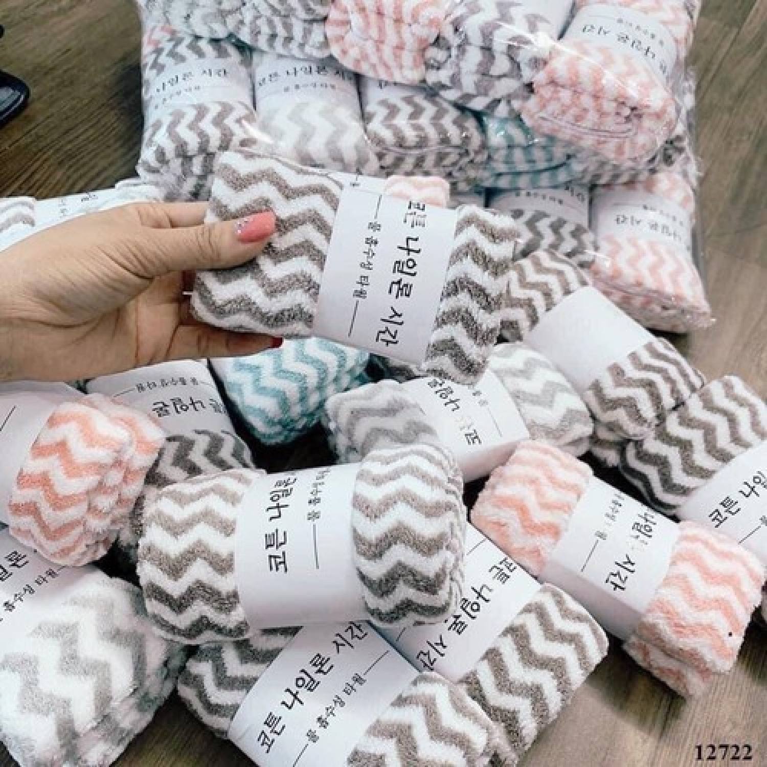 Khăn mặt lông cừu siêu mềm  xuất hàn