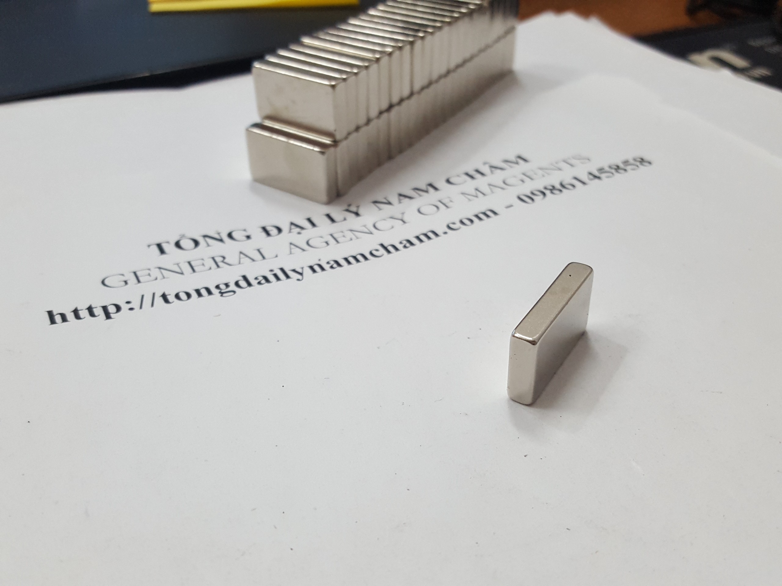 10 viên nam châm trắng 25x15x5mm