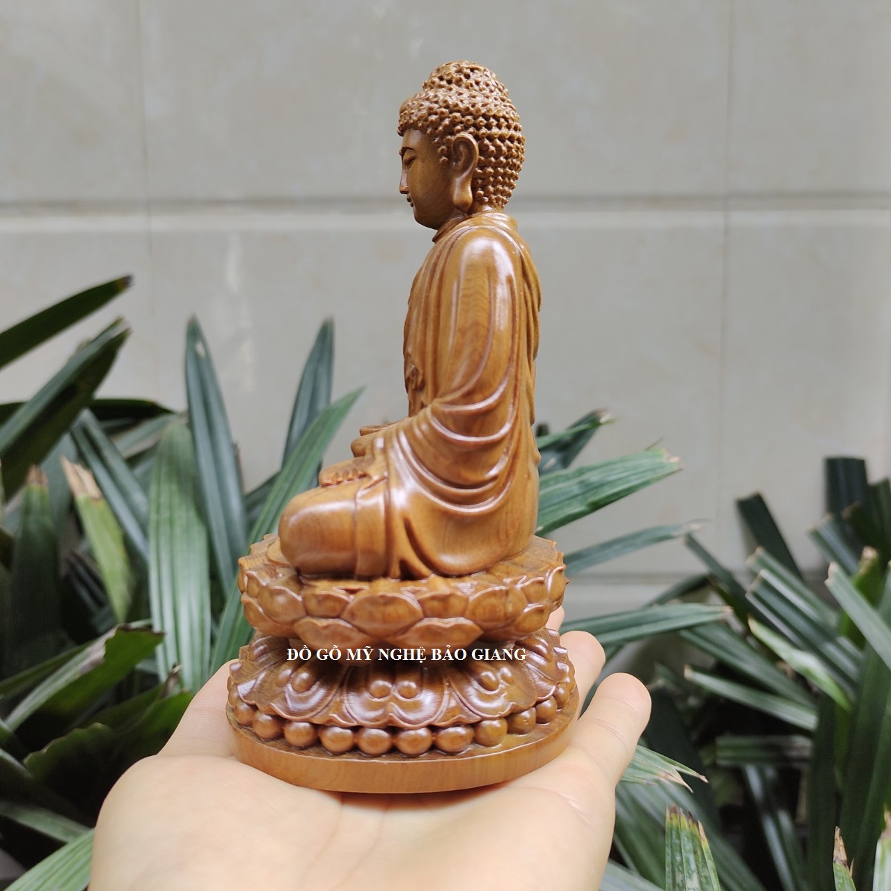 Tượng phật Thích Ca gỗ bách xanh