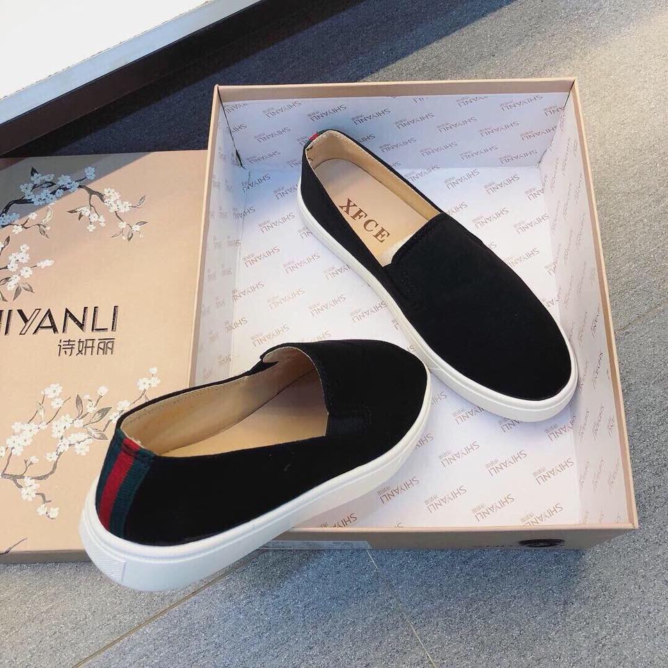GIÀY SLIP-ON MŨI TRÒN DA LỘN KẺ SAU GÓT -366