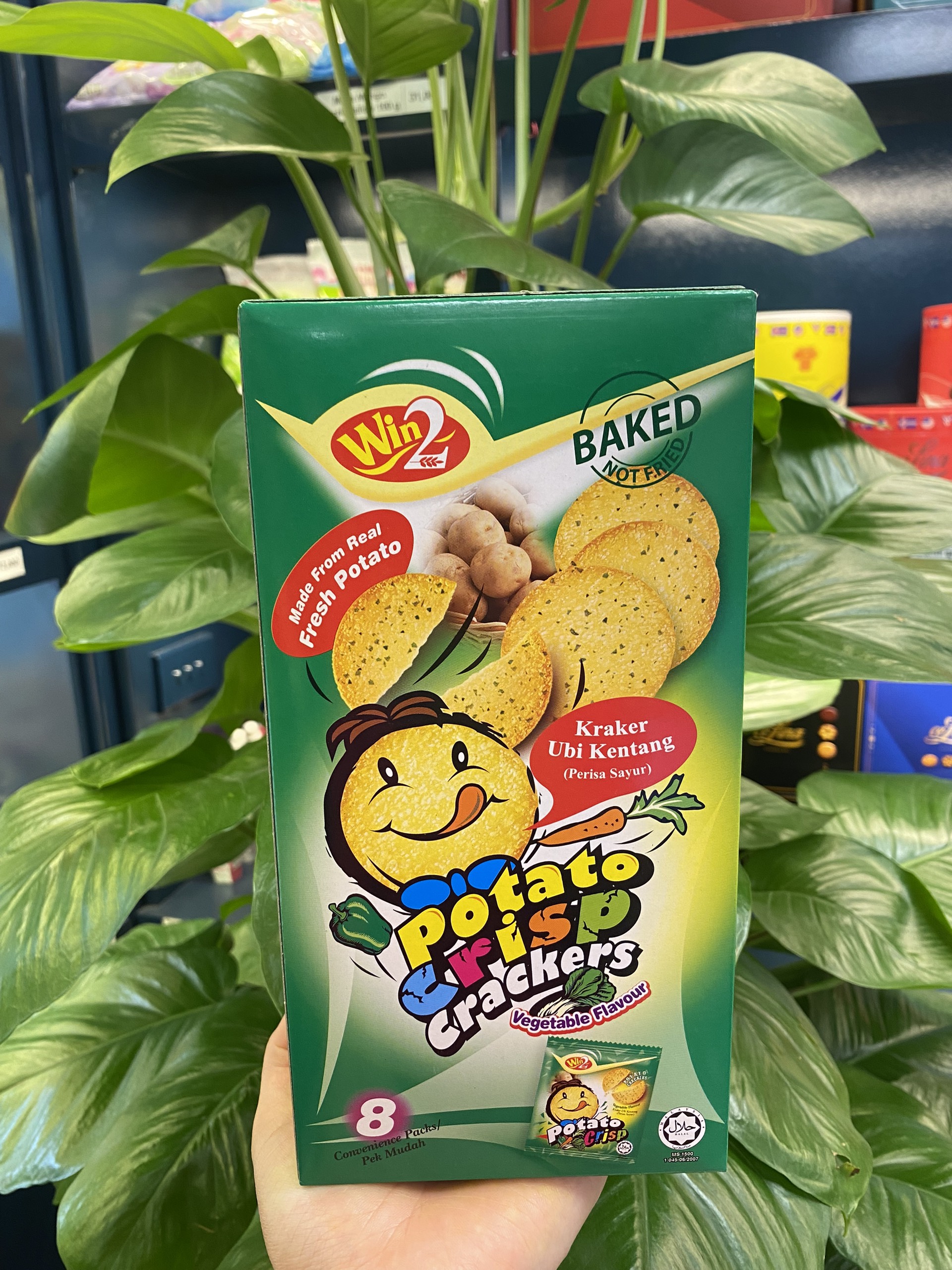 Bánh cracker Bắp Win2 hộp giấy 160gr nhập khẩu