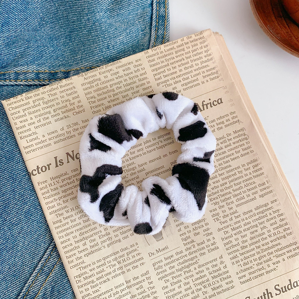 Dây cột tóc vải Scrunchies bò sữa HOT TREND ulzzang
