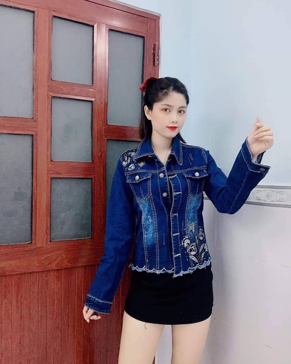 Áo khoác bò nữ thêu hoa hàng cao cấp co giãn
