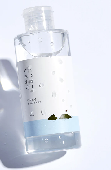 Toner nước biển làm sạch và dưỡng ẩm roundlab dokdo 1025 toner