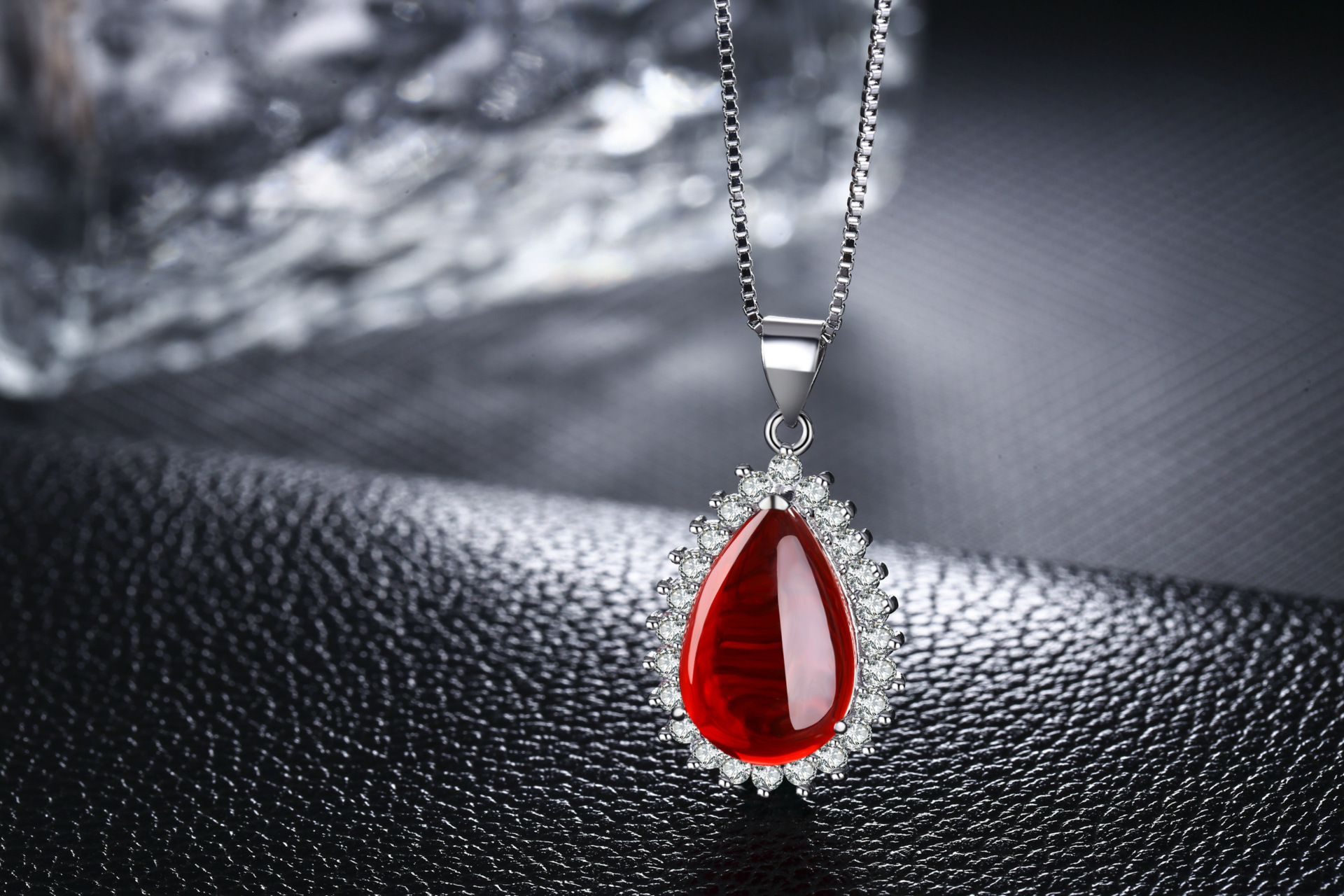 Dây chuyền mặt đá Ruby tổng hợp, thiết kế châu âu,