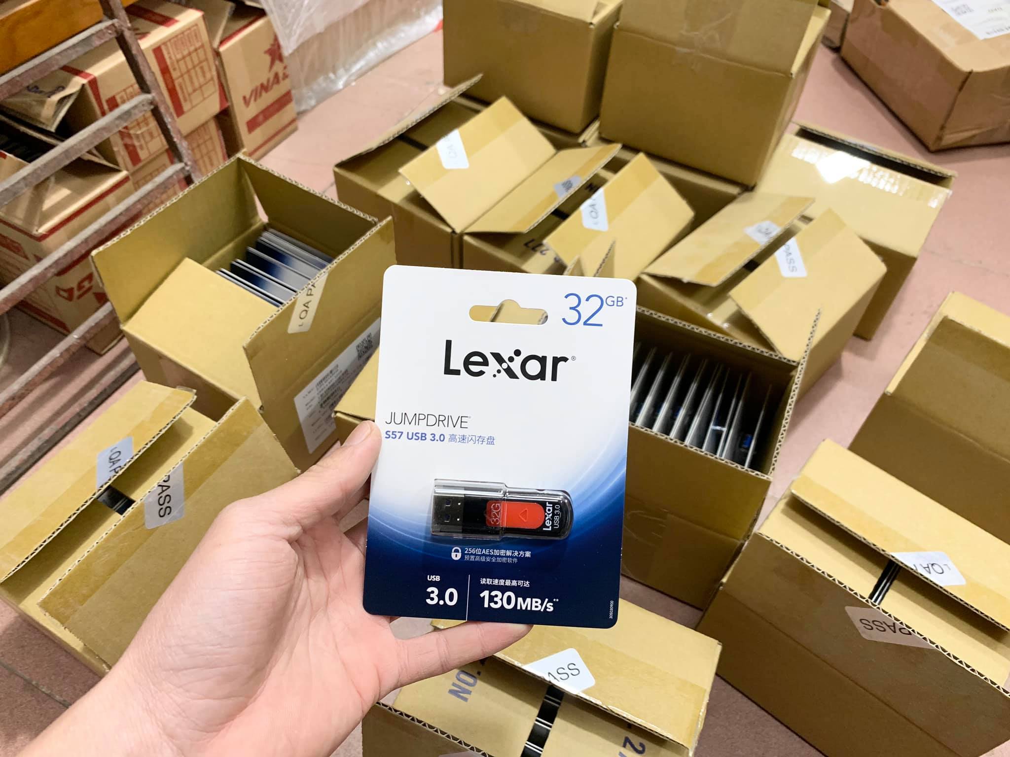 USB LEXAR 32GB S57 3.0 JUMPDRIVE