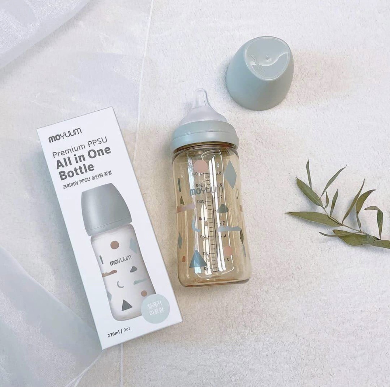 Bình sữa Moyuum họa tiết mây lạc đà hoa cúc size 170ml 270ml TÙY CHỌN SIZE NÚM BonBen Shop cam kết hàng chính hãng