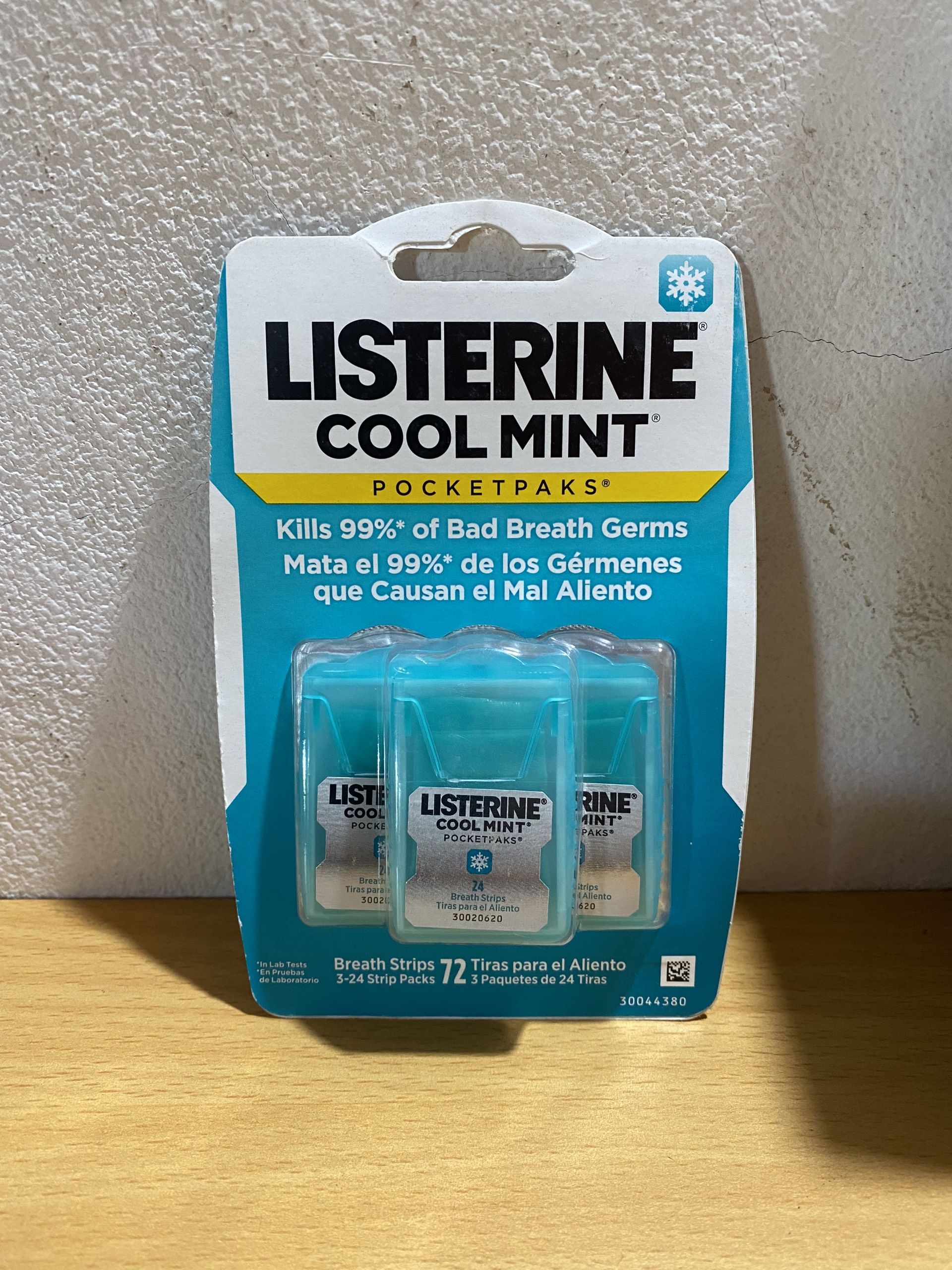 Miếng ngậm thơm miệng Listerine Cool Mint - Mỹ