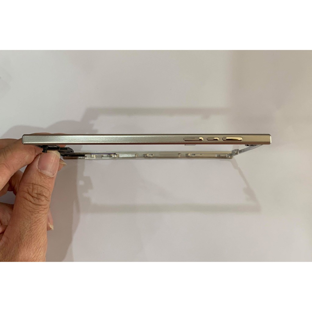 Khung viền điện thoại BlackBerry PassPort