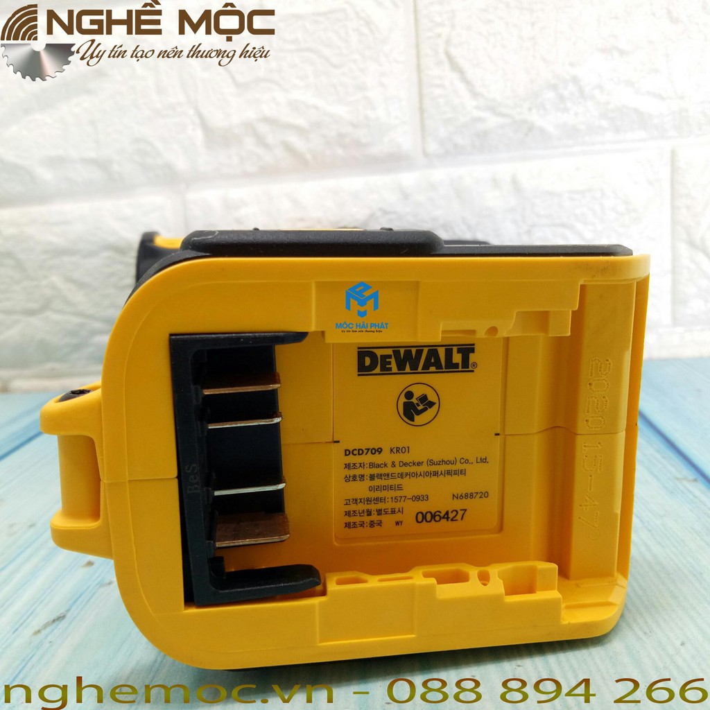 DCD709 Dewalt - Máy khoan pin 18V