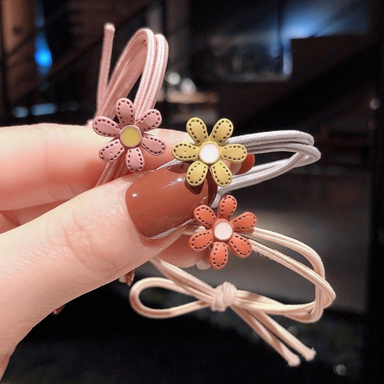 BỘ 05 CỘT HOA 6 CÁNH PASTEL - CỘT TÓC LEN MÀU DẠ QUANG