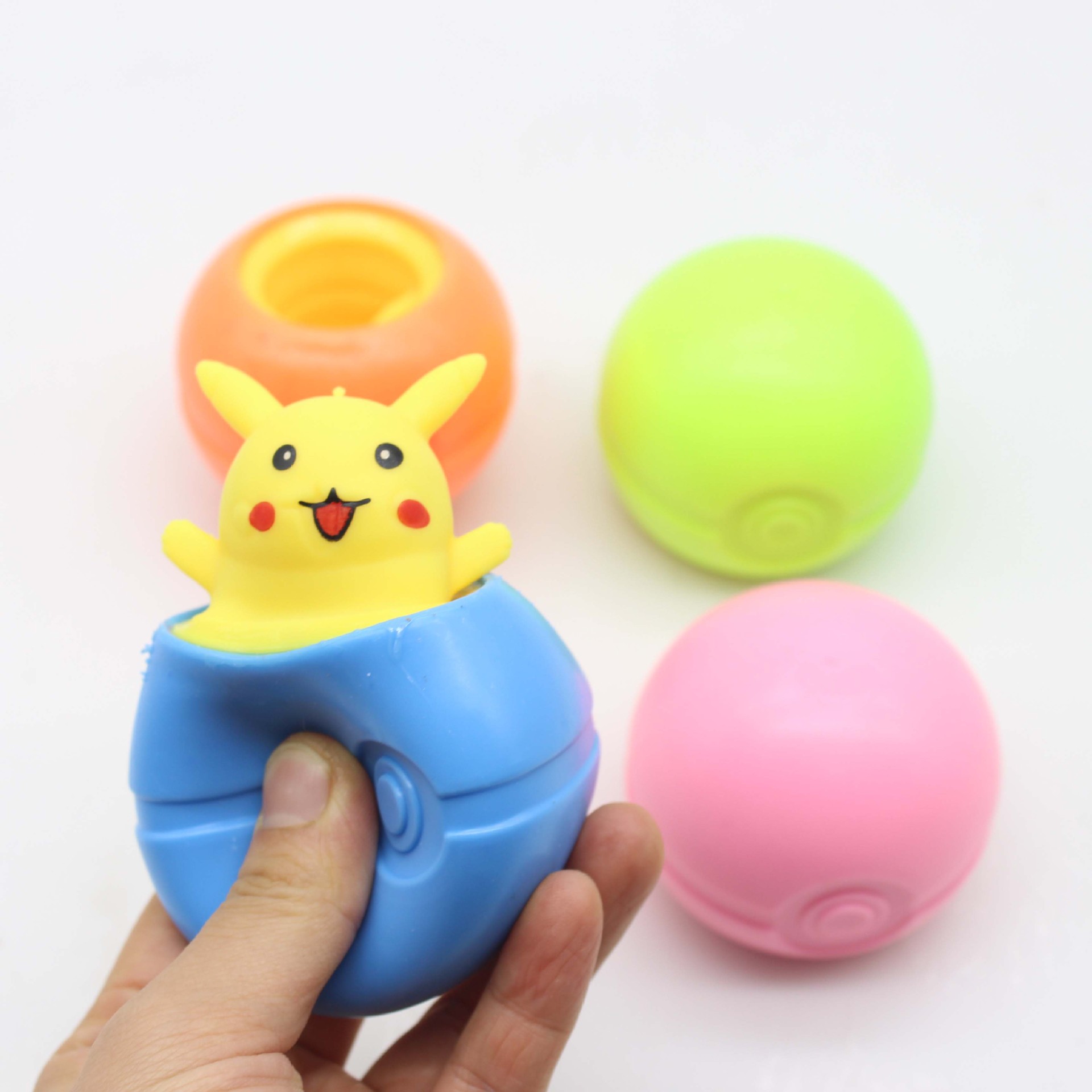 Đồ chơi bóp dẻo Pikachu | Squishy Pikachu