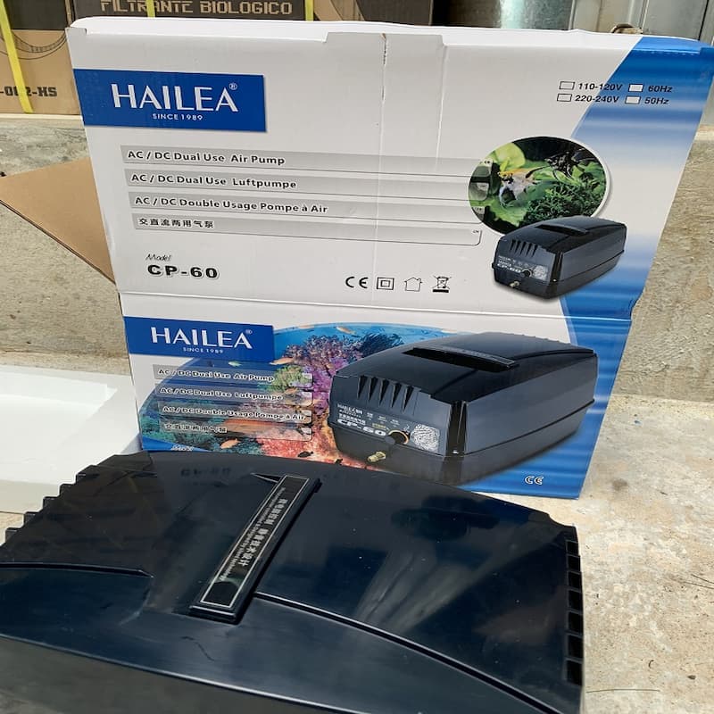Máy sủi tích điện hồ cá Hailea CP60